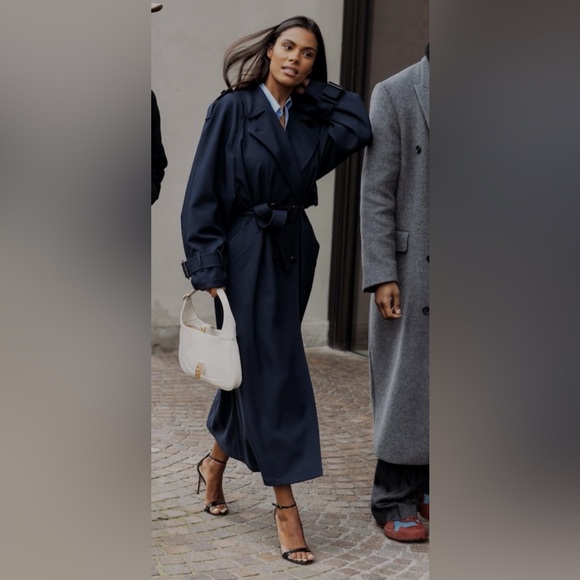 Anne Klein Jackets & Blazers - Anne Klein Black trench coat